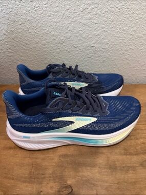 Brooks Women’s Brooks Ghost 17 Navy Blue Running Shoes size 10